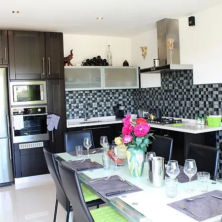 Apartment Chimes - Gozo Bellevue Homes Victoria